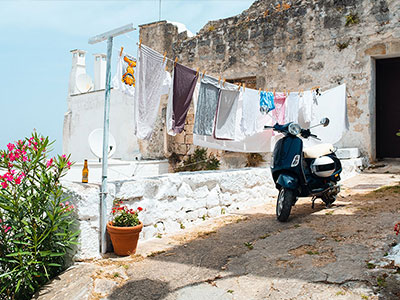 微密圈折页说明书：先看导语提前定性吗，再把配乐拿掉再读